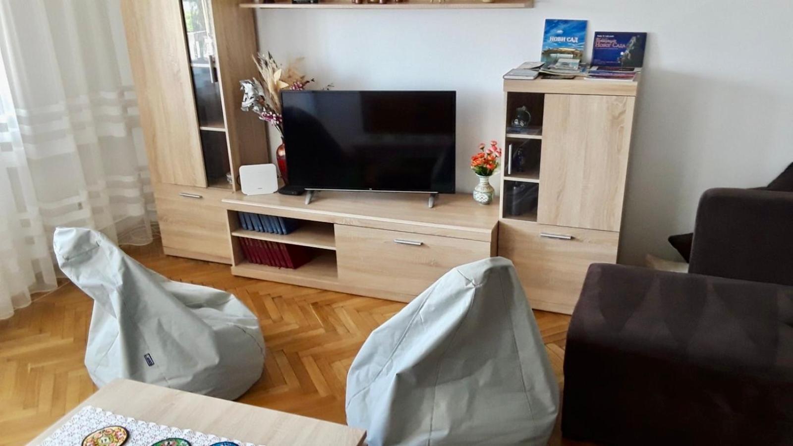Apartman Bane 021 With A View Novi Sad Exterior photo