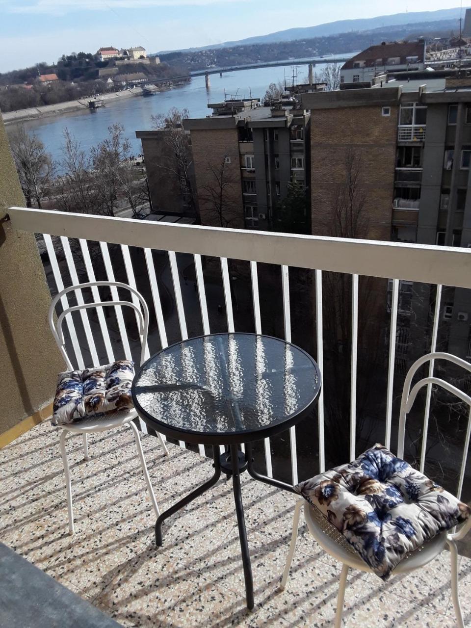 Apartman Bane 021 With A View Novi Sad Exterior photo